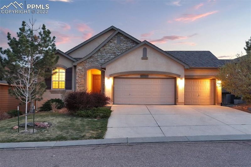 2367 Ledgewood Dr, Colorado Springs, CO 80921