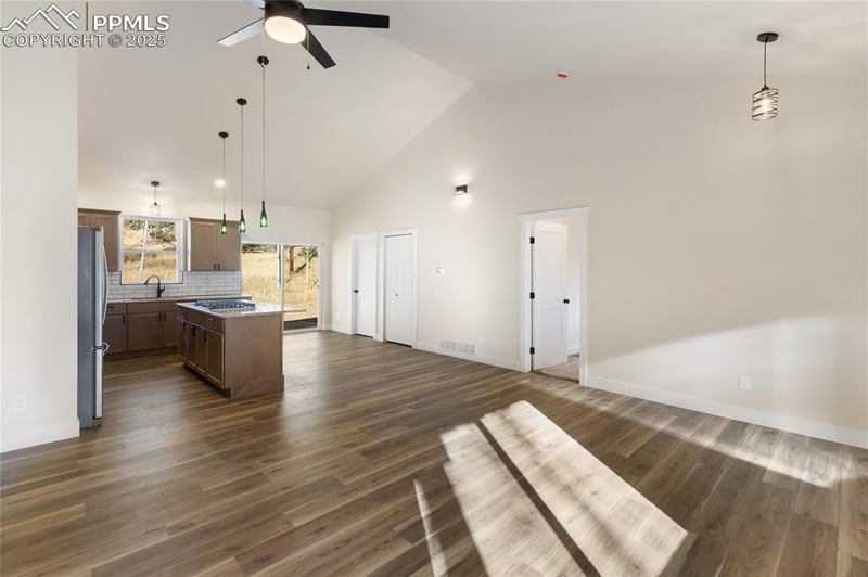 237 Columbine Rd, Woodland Park, CO 80863 | MLS# 6458603 | Great ...