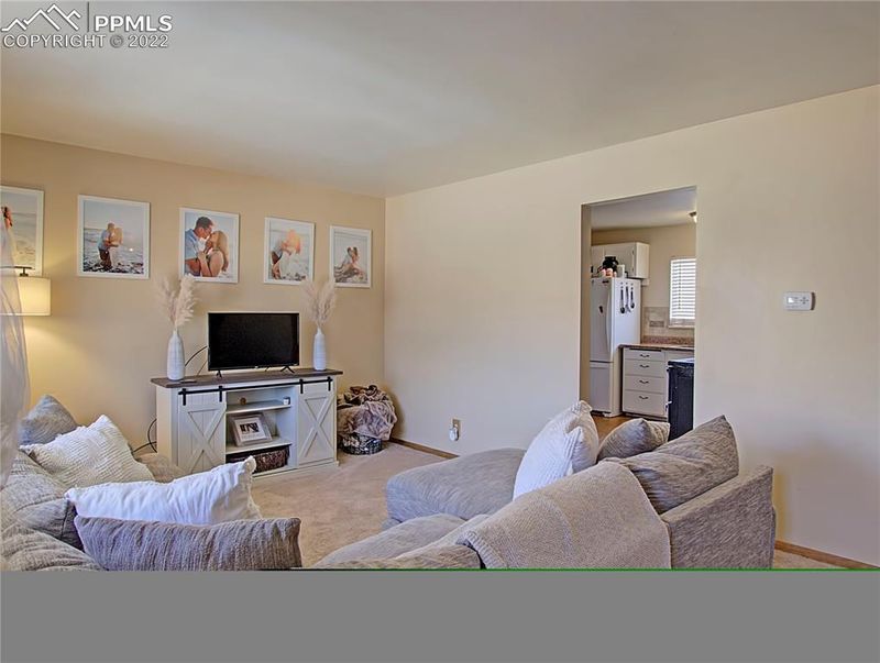 237 Davie Dr, Colorado Springs, CO 80911
