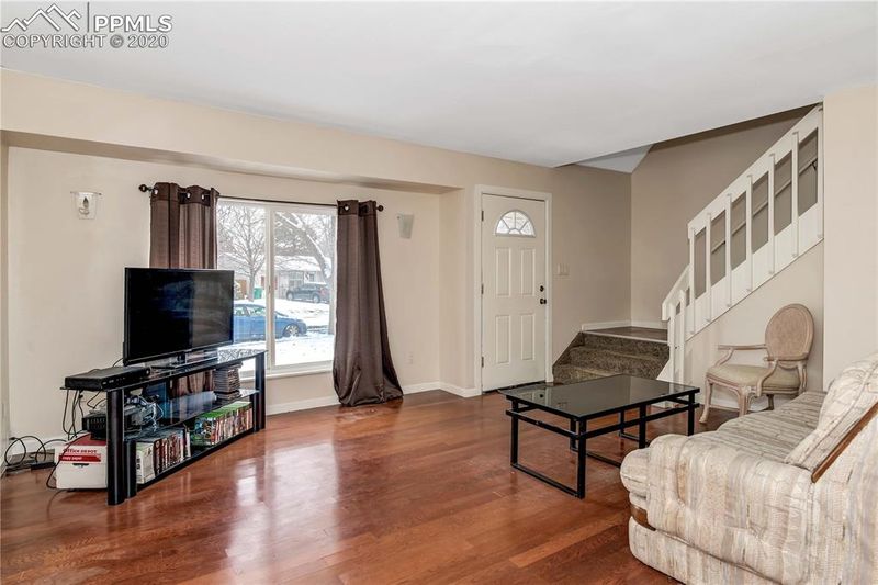 2370 Middleton Ct, Colorado Springs, CO 80916