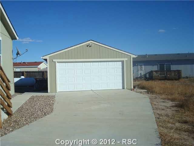 23763 Black Elk Dr, Colorado Springs, CO 80928