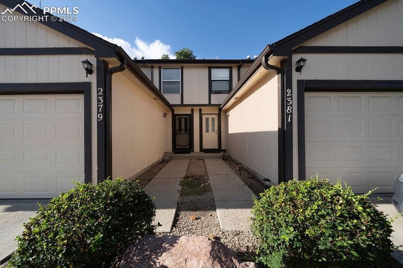 2379 Lexington Village Ln, Colorado Springs, CO 80916