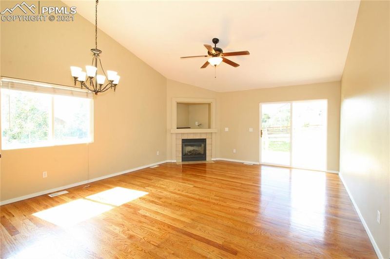 24 Pistol Creek Dr, Monument, CO 80132