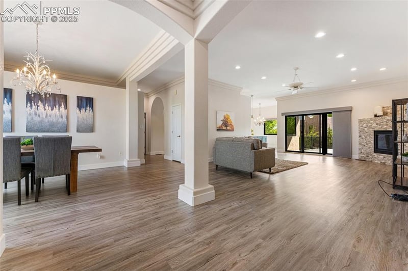 24 Redondo Ln, Pueblo, CO 81005