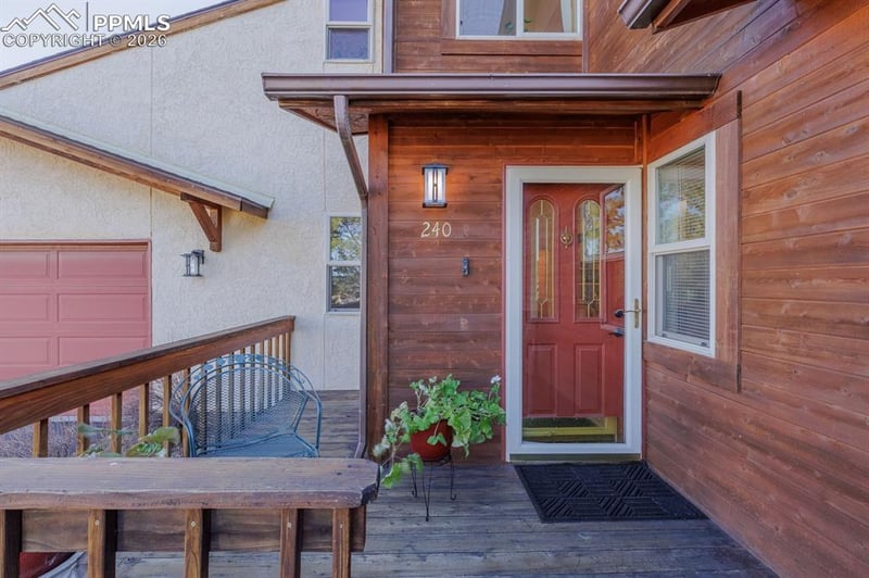 240 Crestwood Dr, Woodland Park, CO 80863