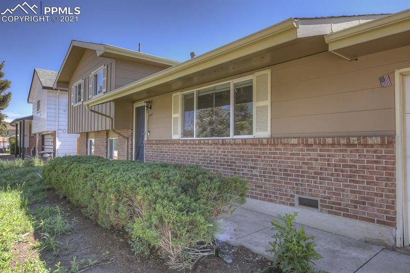 2401 Twilight Dr, Colorado Springs, CO 80910