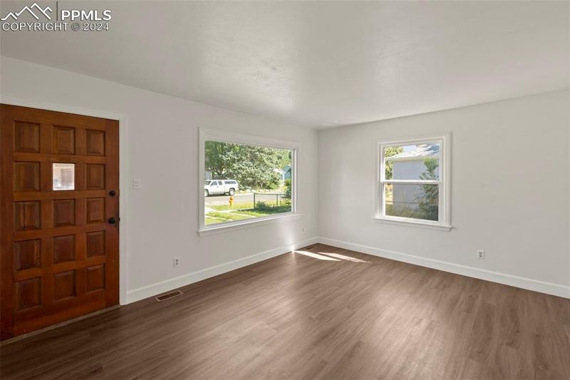 2402 N Franklin St, Colorado Springs, CO 80907