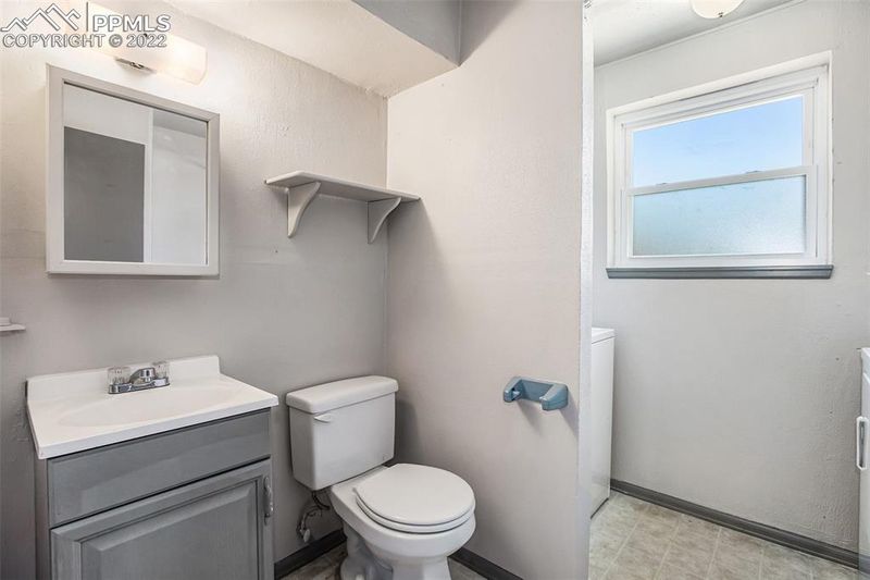 2404 Payne Cir, Colorado Springs, CO 80916