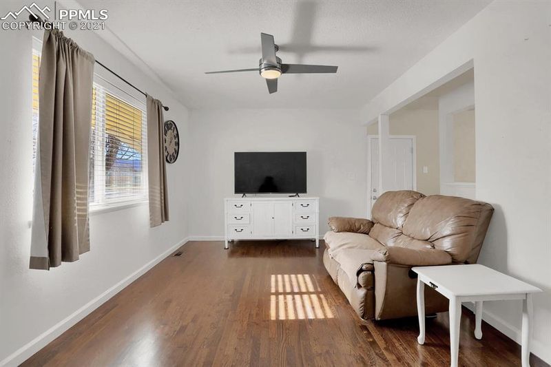2405 Cactus Dr, Colorado Springs, CO 80911
