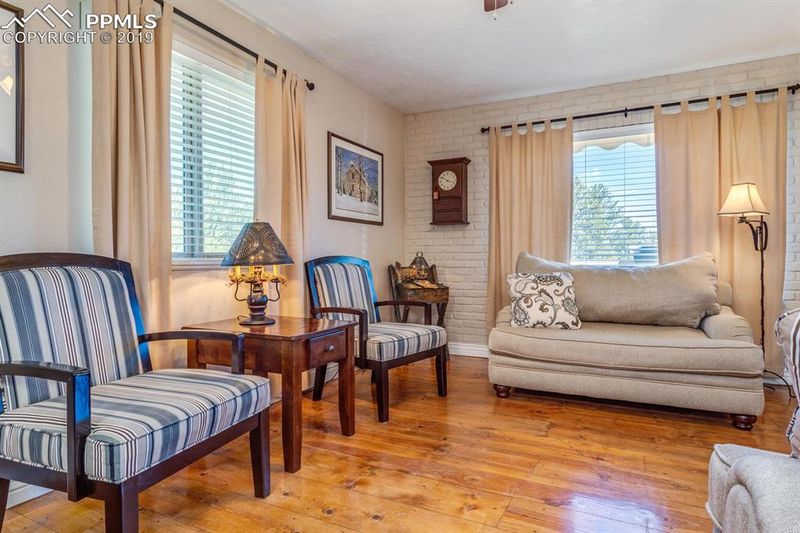 24055 Emerald Trl, Deer Trail, CO 80105
