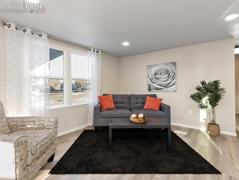 2406 Kara Ct, Pueblo, CO 81004