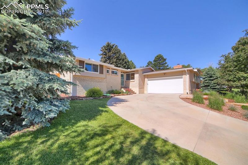 2409 Astron Dr, Colorado Springs, CO 80906