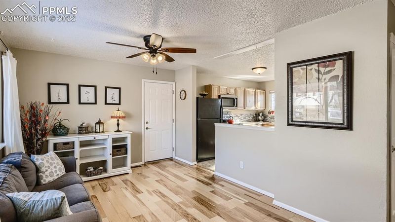 2409 Burnett Rd, Colorado Springs, CO 80910