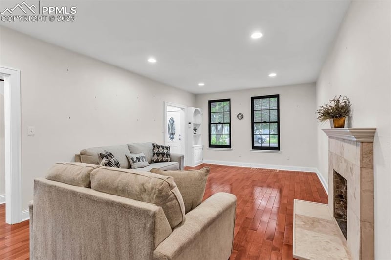 2414 N Greenwood St, Pueblo, CO 81003