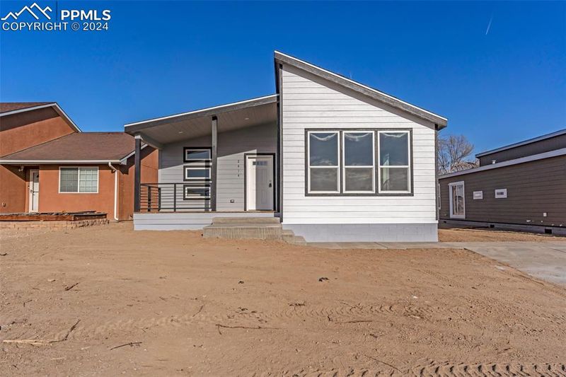 2414 Tuxedo Blvd, Pueblo, CO 81003