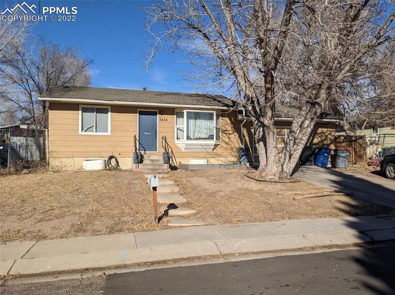 2418 Burnett Rd, Colorado Springs, CO 80910