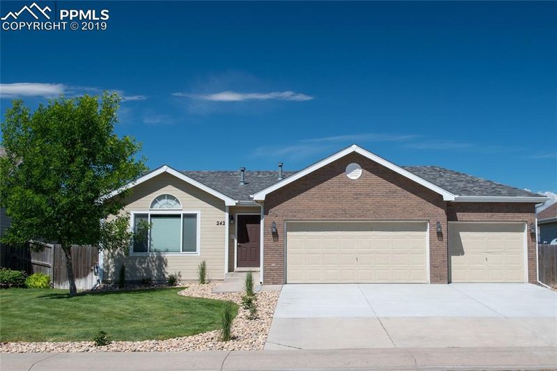 242 Buckeye Ave, Eaton, CO 80615