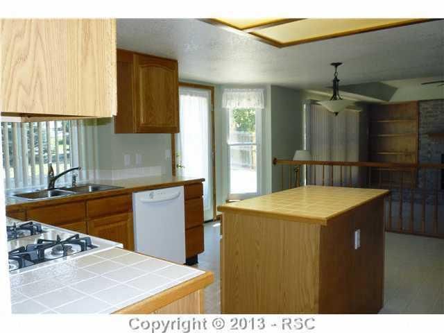 2420 Wimbleton Ct, Colorado Springs, CO 80920