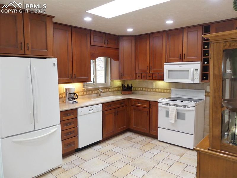 2422 Camelot Ct, Colorado Springs, CO 80904