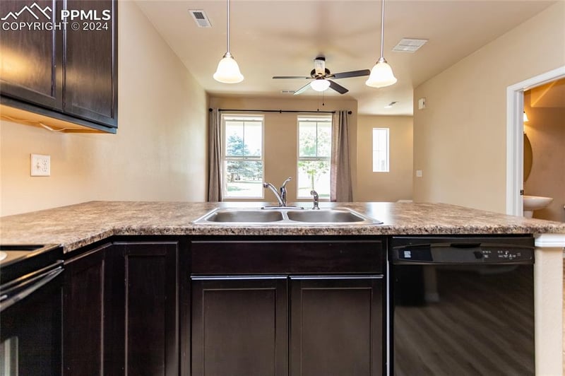 2422 Obsidian Forest Vw, Colorado Springs, CO 80951