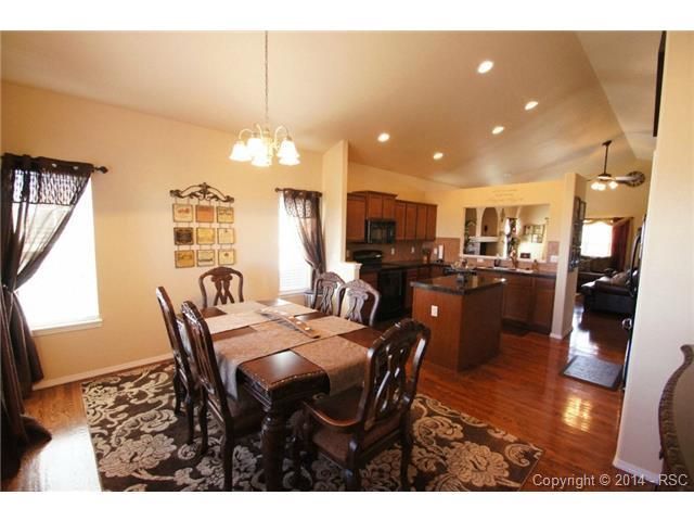 2423 Snow Cap Ct, Colorado Springs, CO 80915