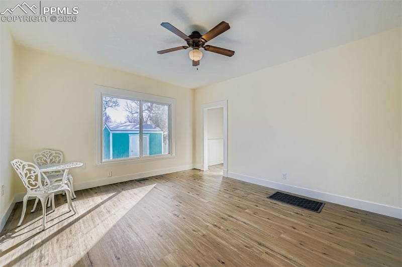 2423 St Vrain St, Colorado Springs, CO 80904