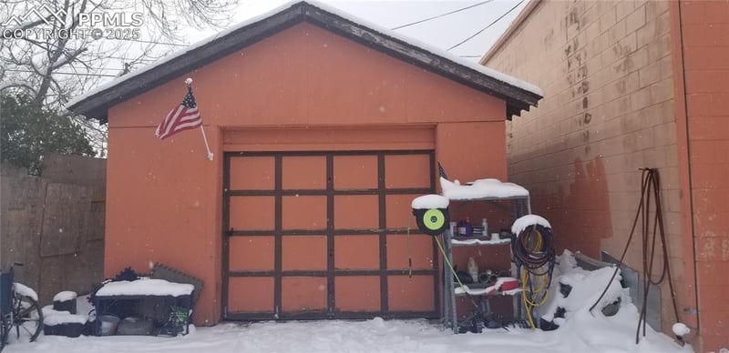 2423 St Vrain St, Colorado Springs, CO 80909