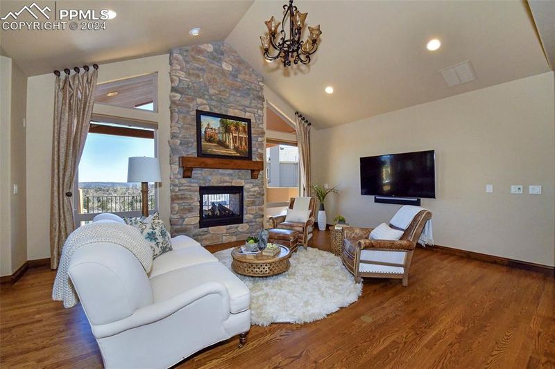 2425 Courtney Dr, Colorado Springs, CO 80919