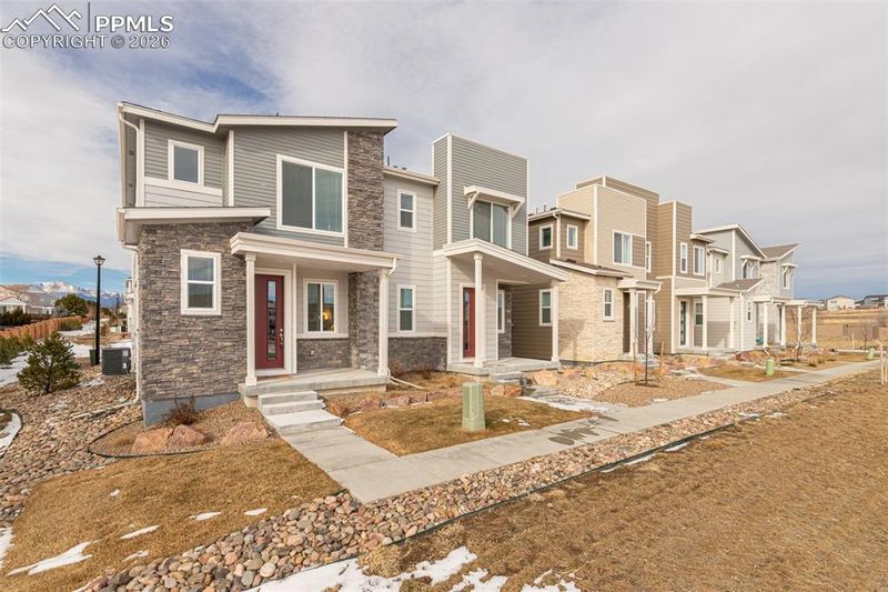 2425 Foerster Grass Vw, Colorado Springs, CO 80915