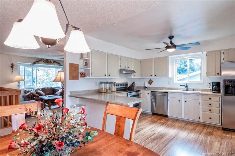 2425 Maroon Bells Ave, Colorado Springs, CO 80918
