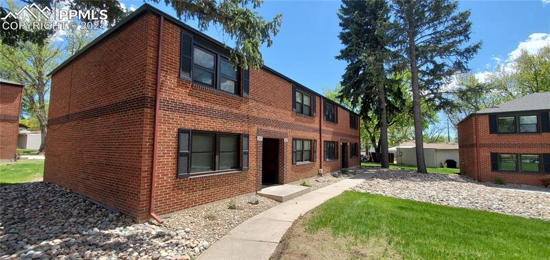 2425 Paseo Rd, Colorado Springs, CO 80907