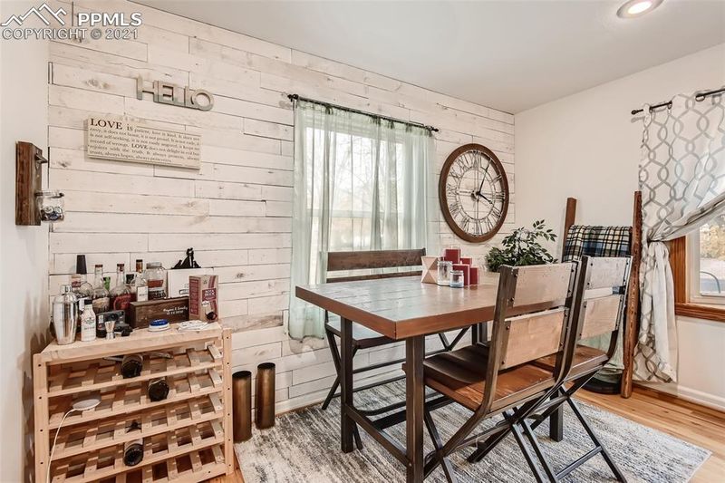 2425 N Wahsatch Ave, Colorado Springs, CO 80907