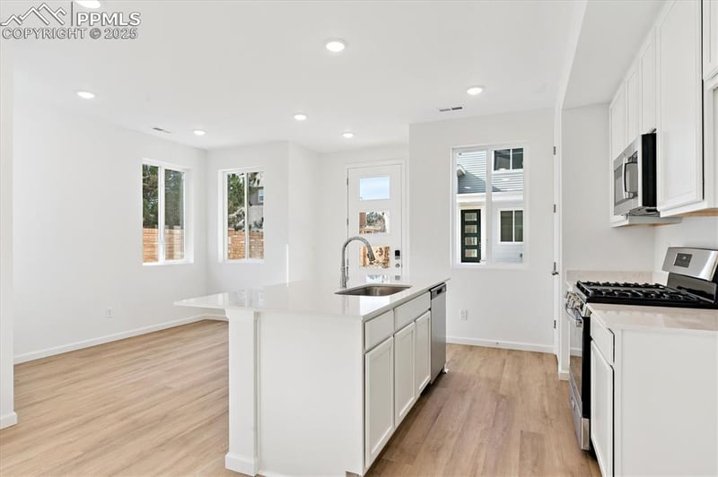 2426 Serviceberry Grv, Colorado Springs, CO 80915