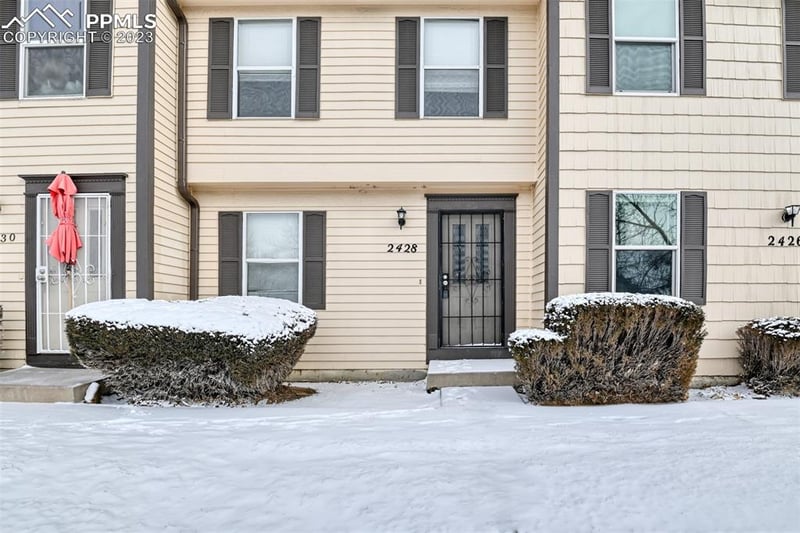 2428 Lexington Village Ln, Colorado Springs, CO 80916