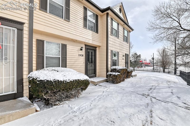 2428 Lexington Village Ln, Colorado Springs, CO 80916