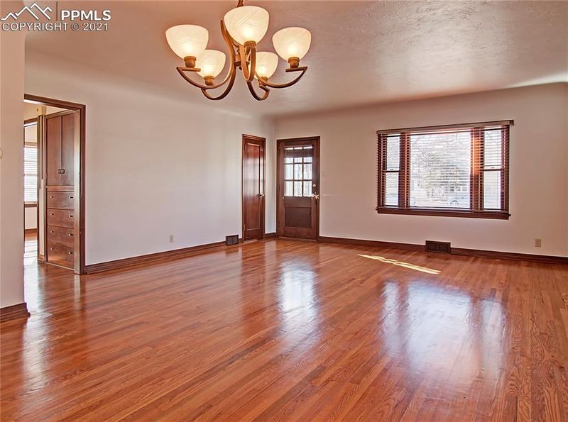 2429 N Tejon St, Colorado Springs, CO 80907