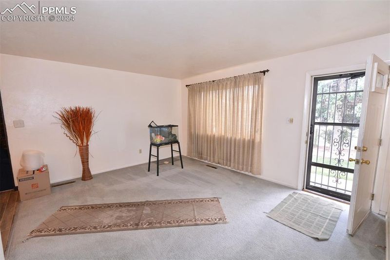 2430 Anjelina Cir, Colorado Springs, CO 80916