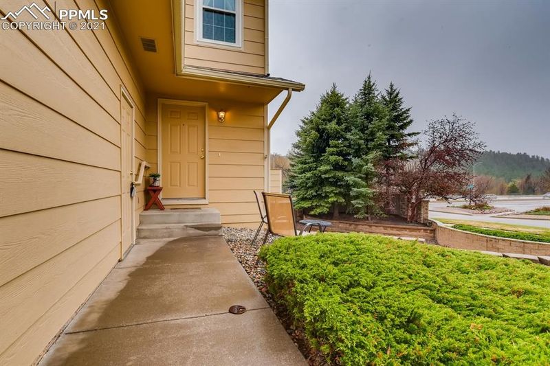 2430 Hamlet Ln #A, Colorado Springs, CO 80918