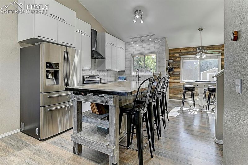 2433 Duffield Dr, Colorado Springs, CO 80915