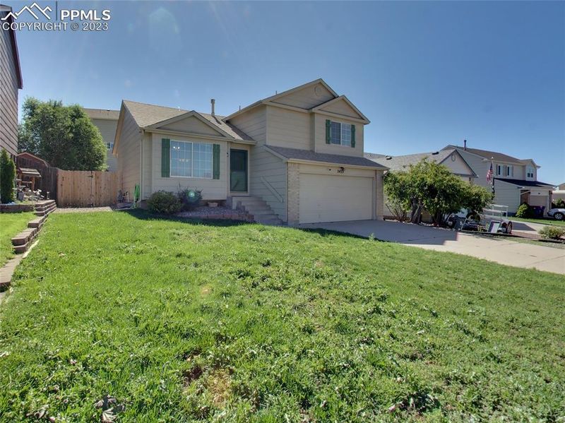 2433 Rocklin Dr, Colorado Springs, CO 80915
