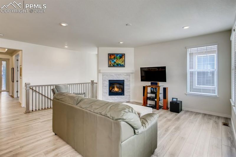 2433 Spotswood St, Longmont, CO 80504