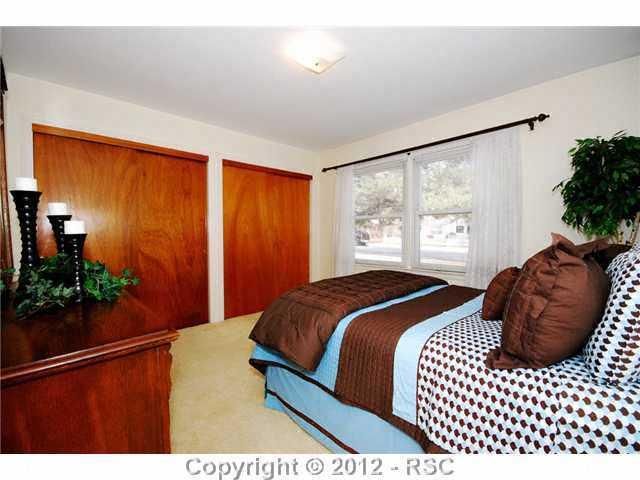 2434 Magellan St, Colorado Springs, CO 80907