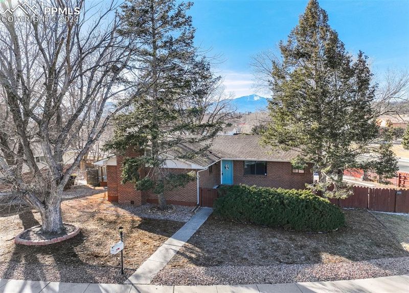 2434 Zane Pl, Colorado Springs, CO 80909
