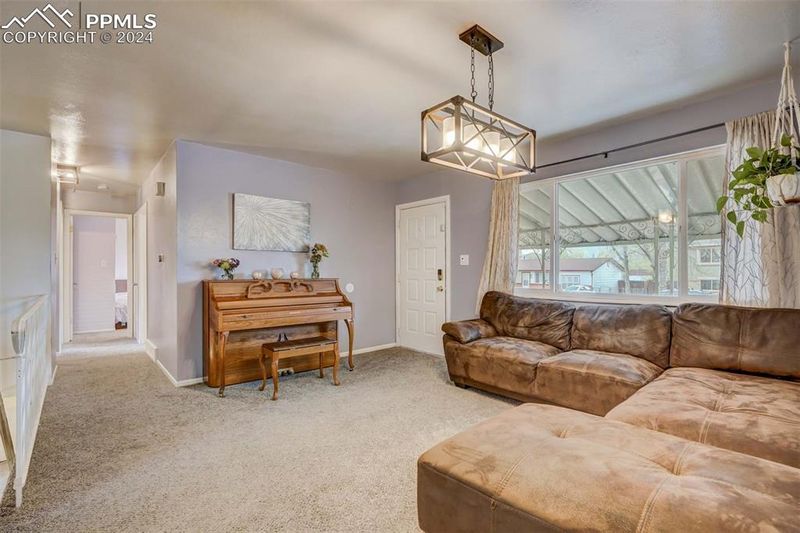 2435 Nadine Dr, Colorado Springs, CO 80916