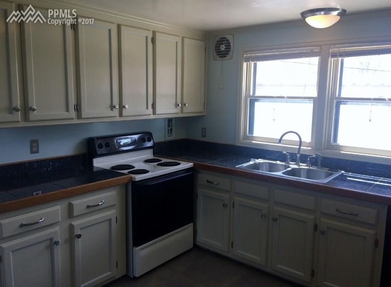 2435 Paseo Rd #2, Colorado Springs, CO 80907