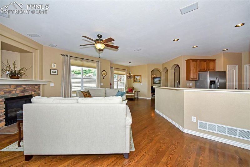 2436 Sierra Oak Dr, Colorado Springs, CO 80919