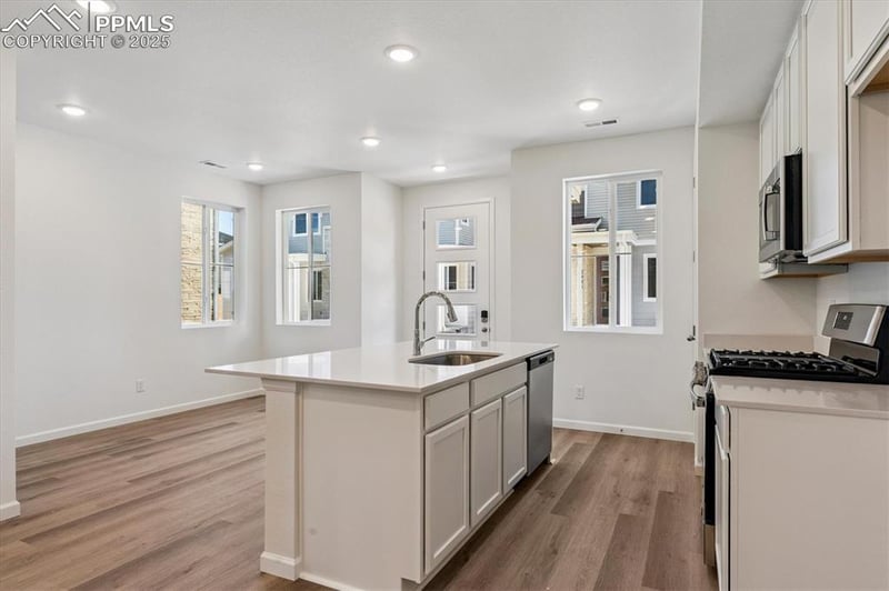 2438 Serviceberry Grv, Colorado Springs, CO 80915