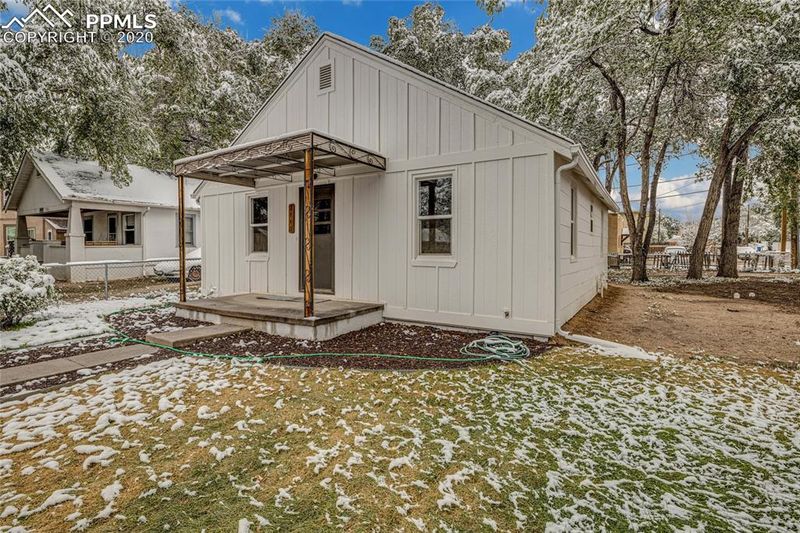 2440 E Monument St, Colorado Springs, CO 80909