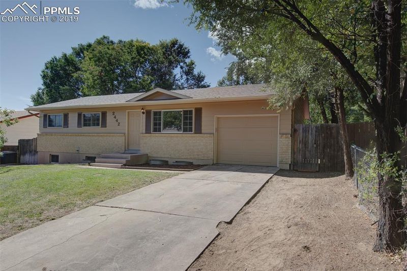 2442 Sonoma Dr, Colorado Springs, CO 80910