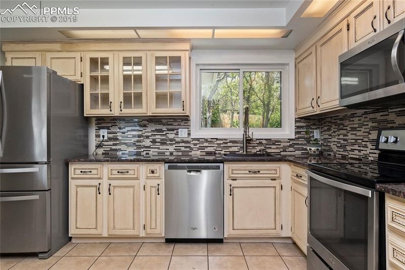 2444 Virgo Dr, Colorado Springs, CO 80906